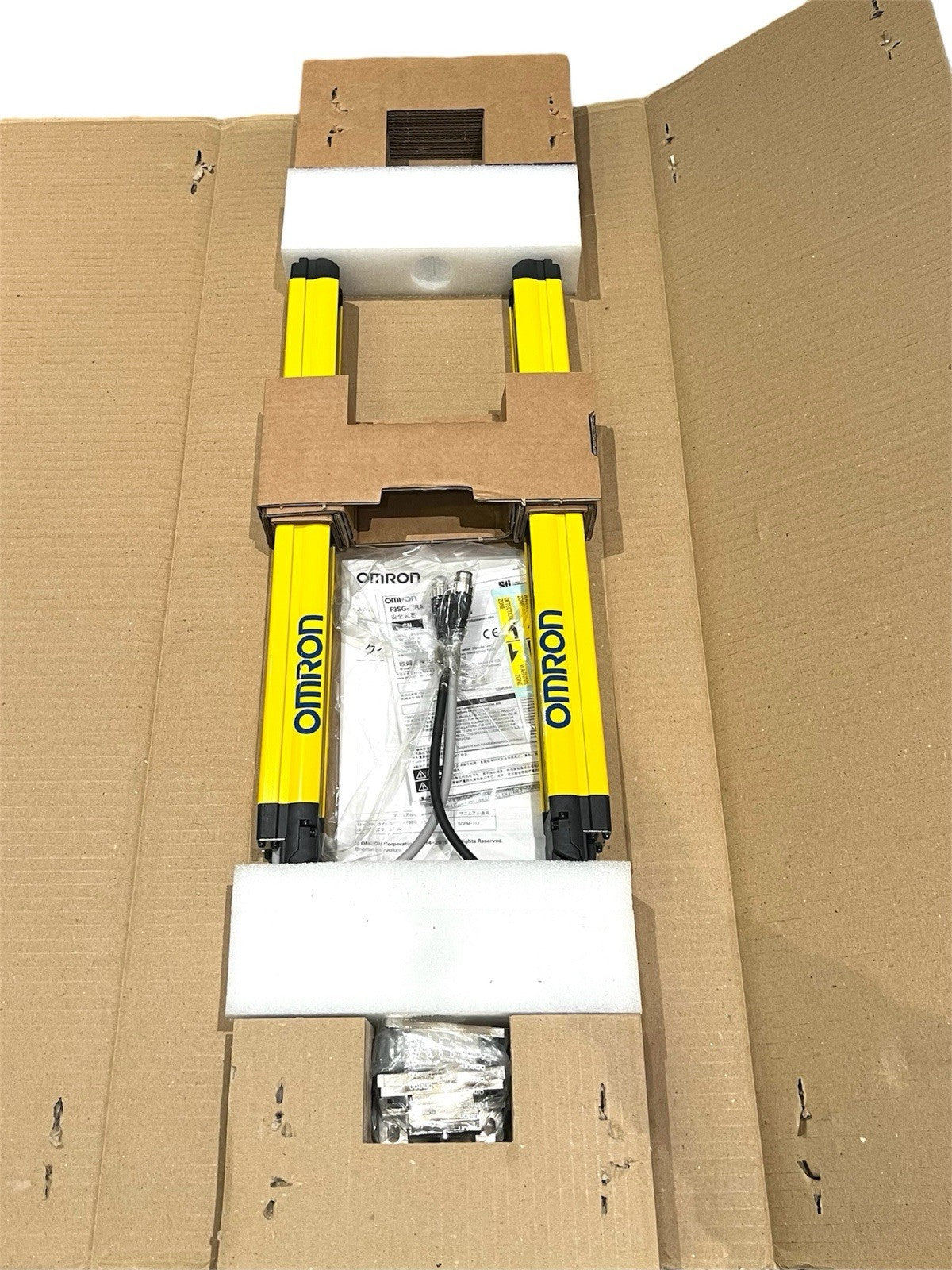 1x OMRON F3SG-4RA0400-14 SAFETY LIGHT CURTAIN F3SG4RA040014